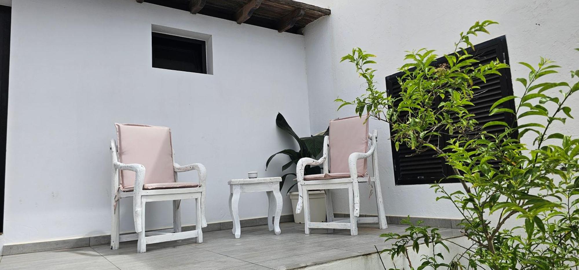 Alunita & Pirita, Habitacion Con Jardin, Terraza Y Wifi En Zona Tranquila Y Centrica Nazaret Eksteriør bilde
