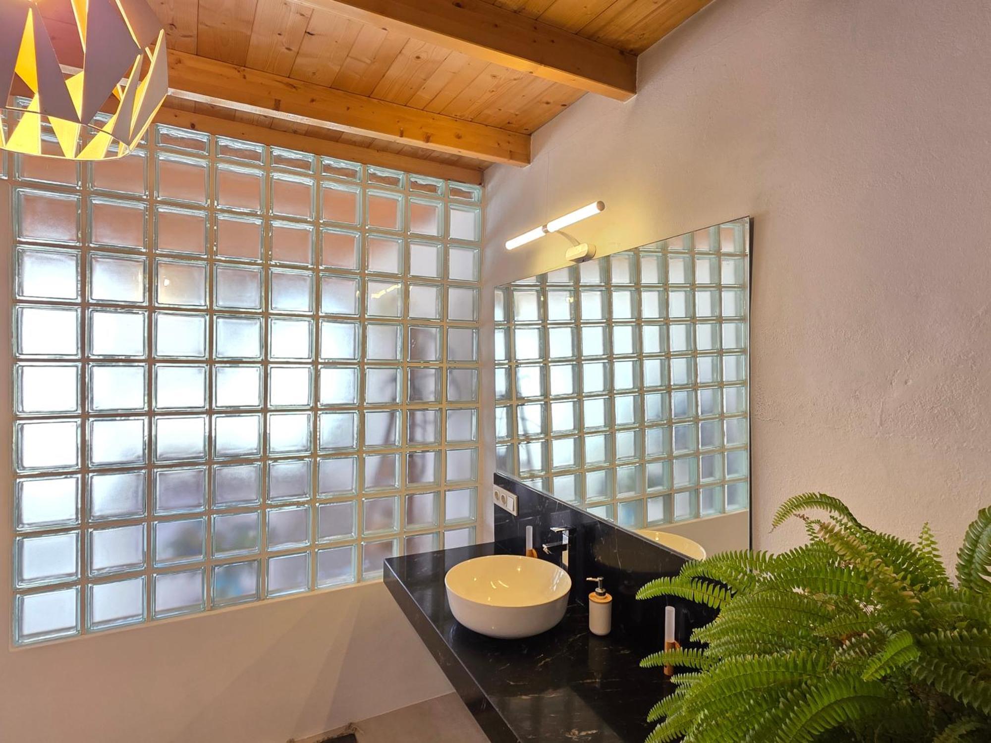 Alunita & Pirita, Habitacion Con Jardin, Terraza Y Wifi En Zona Tranquila Y Centrica Nazaret Eksteriør bilde